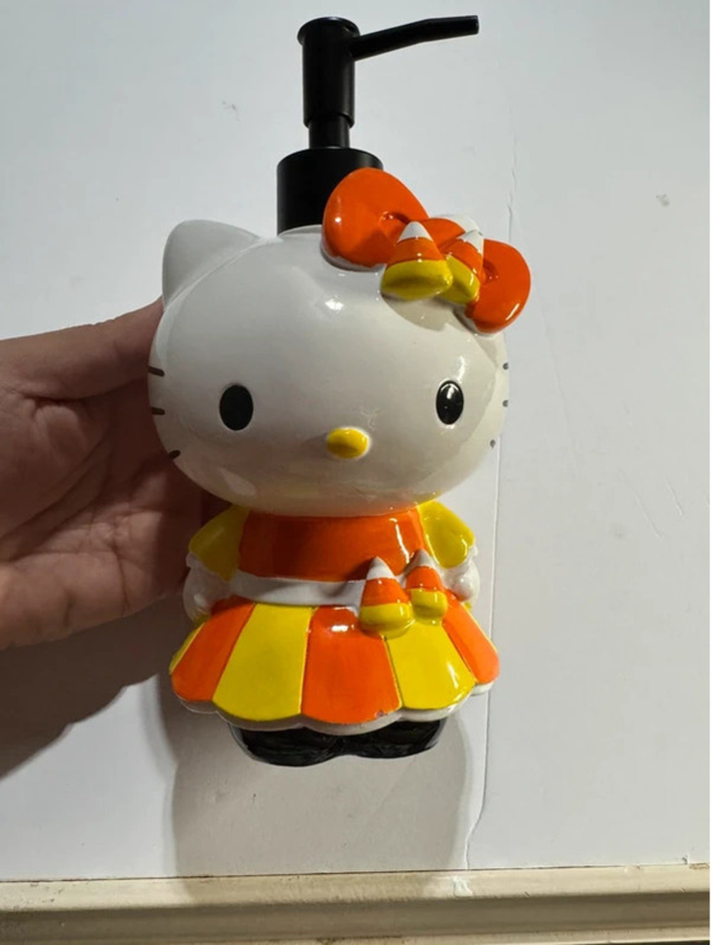 Sanrio Hello Kitty Halloween Candy Corn Dress Soap/Lotion Dispenser NWT